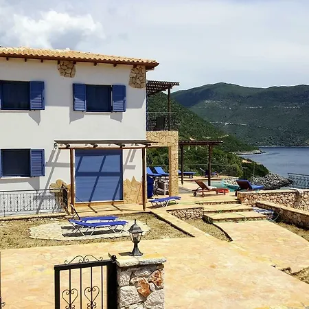 Sunny Villa *